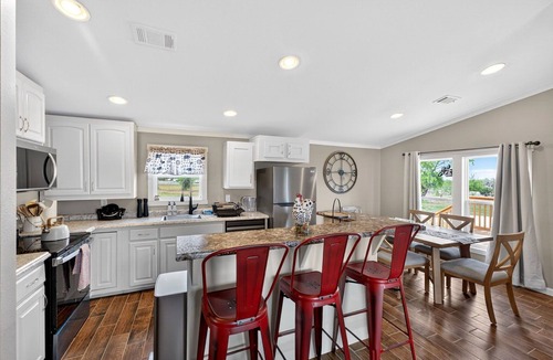 Adkins Other | BarnHaus - Peaceful 3 Acre Ranch Retreat