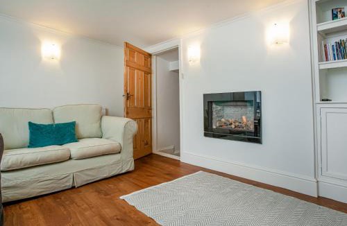 Stoke Gabriel House | Barnhay Cottage