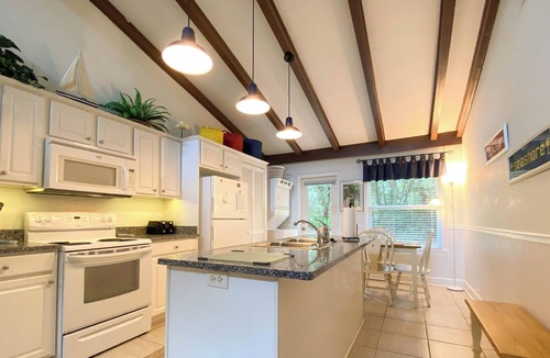 Jekyll Island House | Barnhill B Duplex 2 Bedroom, 2 Bathrooms