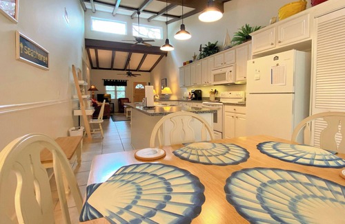 Jekyll Island House | Barnhill B Duplex 2 Bedroom, 2 Bathrooms