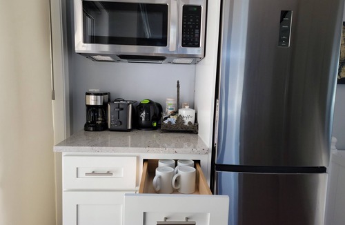 Chiltonville House | BarnTides - Plymouth Long Beach