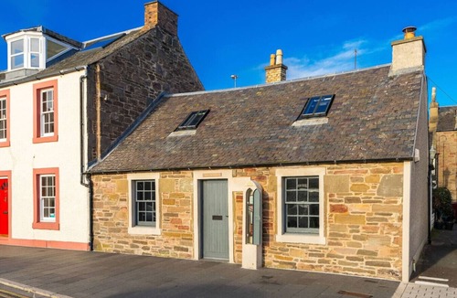 Broughty Ferry Cottage | Barometer Cottage