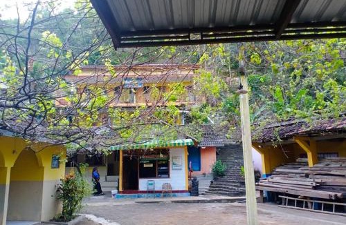 Wonosari House | Baron Sari Homestay