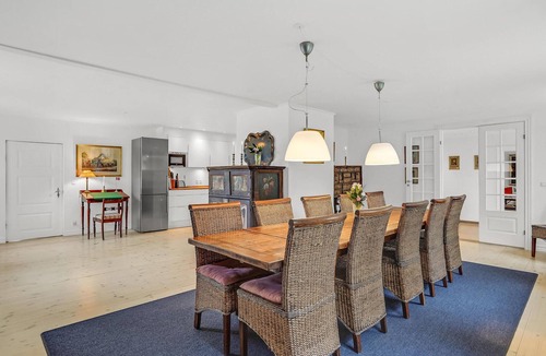 Hornslet House | Baronessens Enkesæde