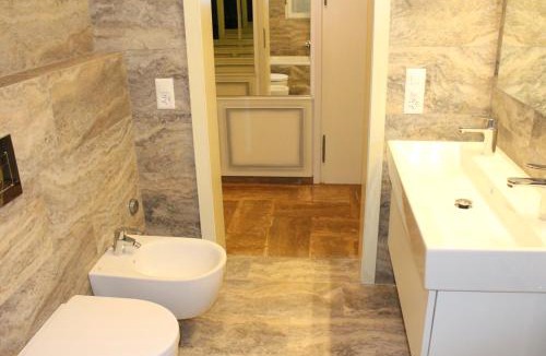 Castagnola Apartment | Barony Olive mit Hund