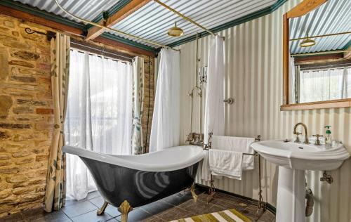 Jutland Villa | Barossa Valley Springton Cottages