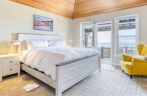 Greenbank House | Barranco - Private Beach Access | Hot Tub