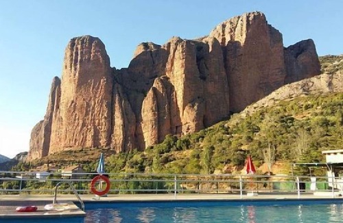 Riglos Cottage | Barranquero House for 4 people + (2 extras)