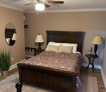 Lucas Bed & Breakfast | Barren Breeze Bed and Breakfast