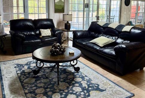 Lucas Bed & Breakfast | Barren Breeze Bed and Breakfast