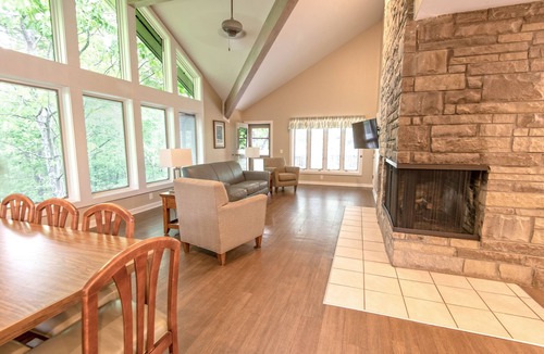 Lucas Hotel | Barren River Lake State Resort Park