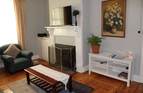 Peterborough House | Barrier House - Peterborough