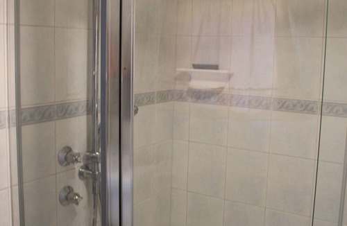 Peterborough House | Barrier House - Peterborough