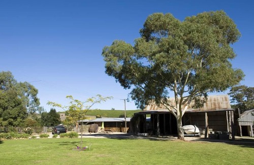 Woodside Villa | Barristers Block Vigneron Villa
