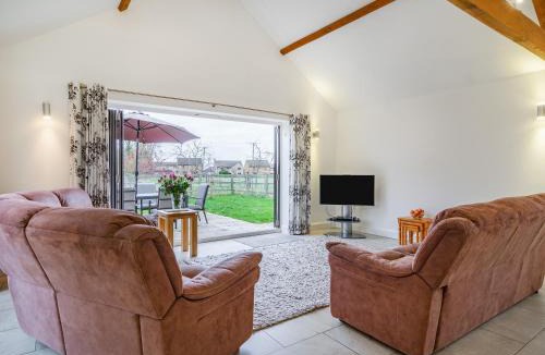 Wicken House | Barrow Barn