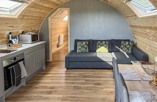 Blackford Cottage | Barrow View - UK43775