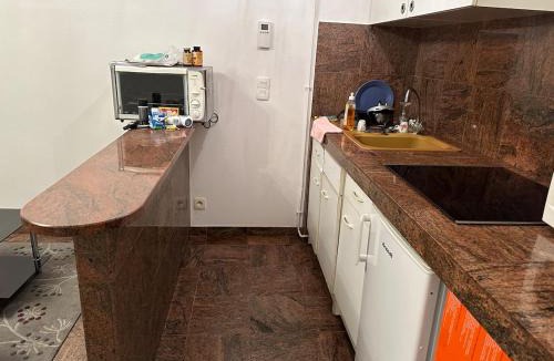 Drancy Apartment | Bartholomé LE MAGNIFIQUE
