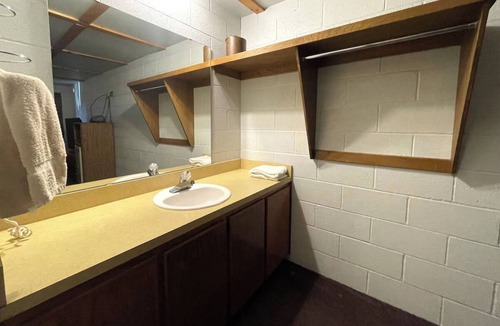 Bartlesville Hotel | Bartlesville Roadside Comfort | Pet-Friendly | & Kiddie Park Attractions Nearby