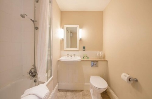 New Forest District Hotel | Bartley Lodge Hotel