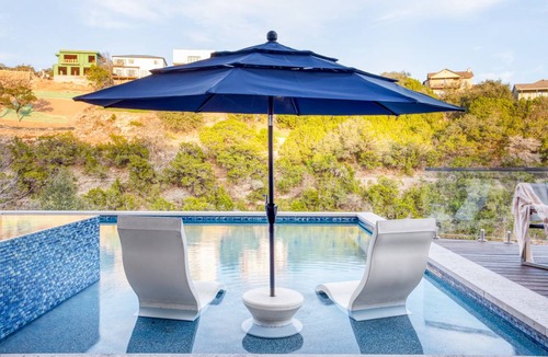 Apache Shores House | Barton by AvantStay Lake Views w/ Hot Tub, Pool & Ping Pong!