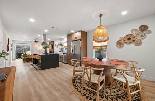 Barton Hills House | Barton Hills Hideaway + Hot Tub - Magdalena 2!