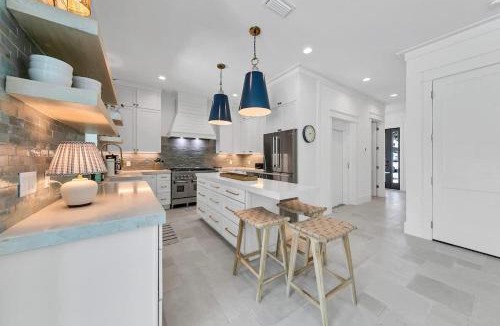 Frangista Beach House | Barton Vista Del Mar