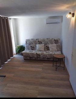 Solaro Apartment | Bas de villa à 100 M de la plage