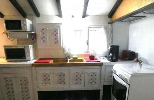 Bascons House | Bascons Inn, 2 bedrooms, sleeps 4