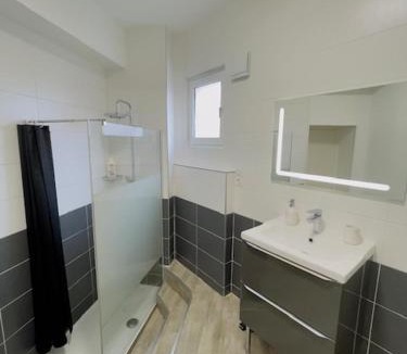 Liberation Apartment | Bascule Rive Droite - WiFi - 2 Guests