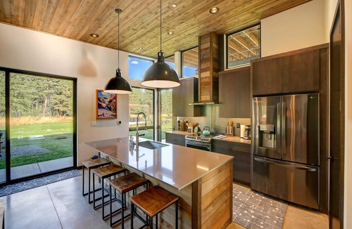 Mazama Cabin | Base Camp 49 - Lucky Jim Cabin 11B