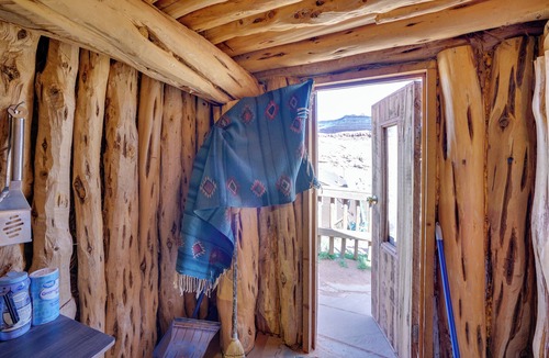 Moab Apartment | Base Camp Hogan: Disc Golf, Hike, ATV, Views