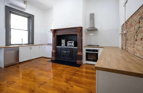 Adelaide Central Business District Hostel | Base Camp Hostel