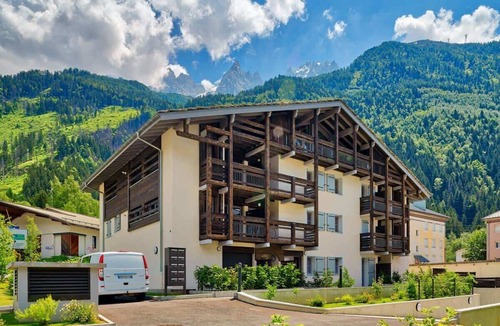 Chamonix City Centre Apartment | Base Camp: Residence Ferme de Montenvers
