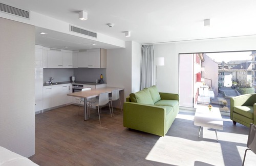 Nyon Apartment | Base Nyon