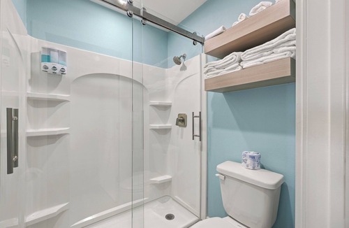 Flour Bluff Hotel | Basecamp for your Bluffs Landing Marina stay - Adventure+ #2