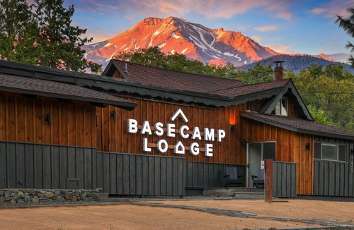 Mount Shasta Cabin | Basecamp Lodge - Cabin 5