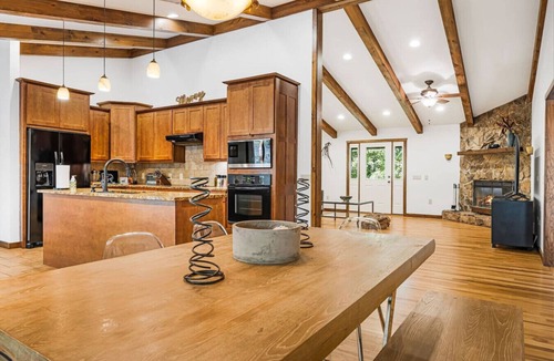 Bryson City Cabin | BaseCamp Mountain Retreat and Event Venue