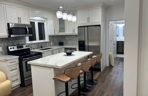 Oshawa House | Basement apartment at 240, Oshawa area