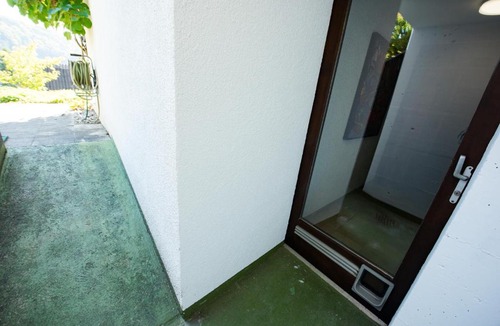 Adligenswil Apartment | Basement flat in quiet nature area