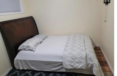 Auburn Bay House | Basement Room