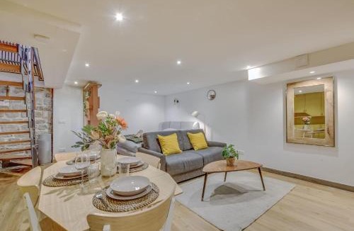 14th Arrondissement Apartment | Basement studio- Montparnasse Station