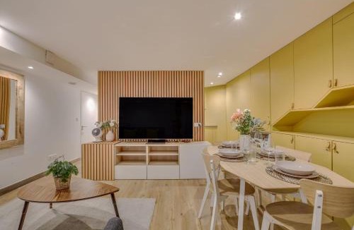 14th Arrondissement Apartment | Basement studio- Montparnasse Station
