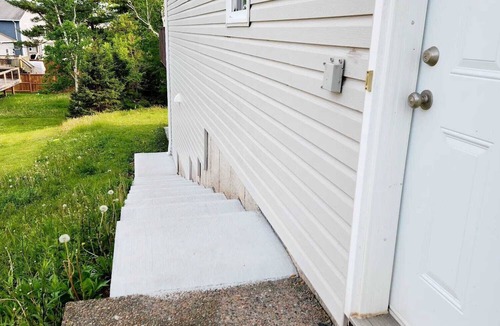 Halifax Apartment | Basement Studio w/Den & Kitchenette