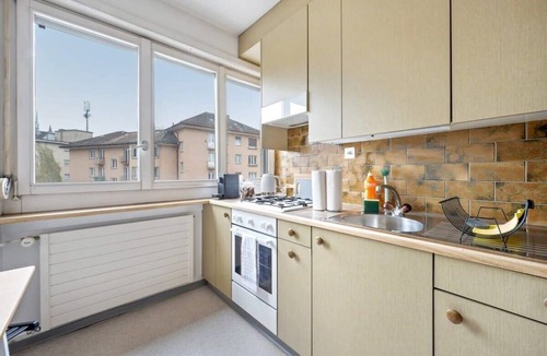 Sihlfeld Apartment | Basic Apartment in vibrant residential part of ZH!