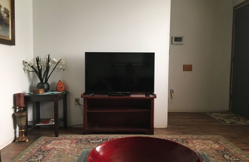 Moses Lake Apartment | Basics 90's Condo 906 Downtown Moses Lake