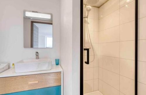 Douvres-la-Delivrande Apartment | Basilique IX