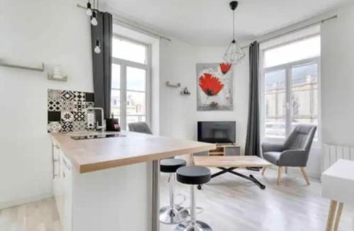 Douvres-la-Delivrande Apartment | Basilique VII
