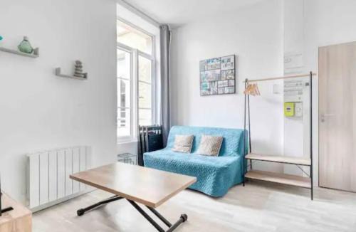 Douvres-la-Delivrande Apartment | Basilique V