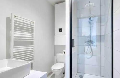 Douvres-la-Delivrande Apartment | Basilique V