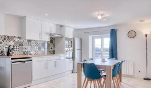 Douvres-la-Delivrande Apartment | Basilique XI